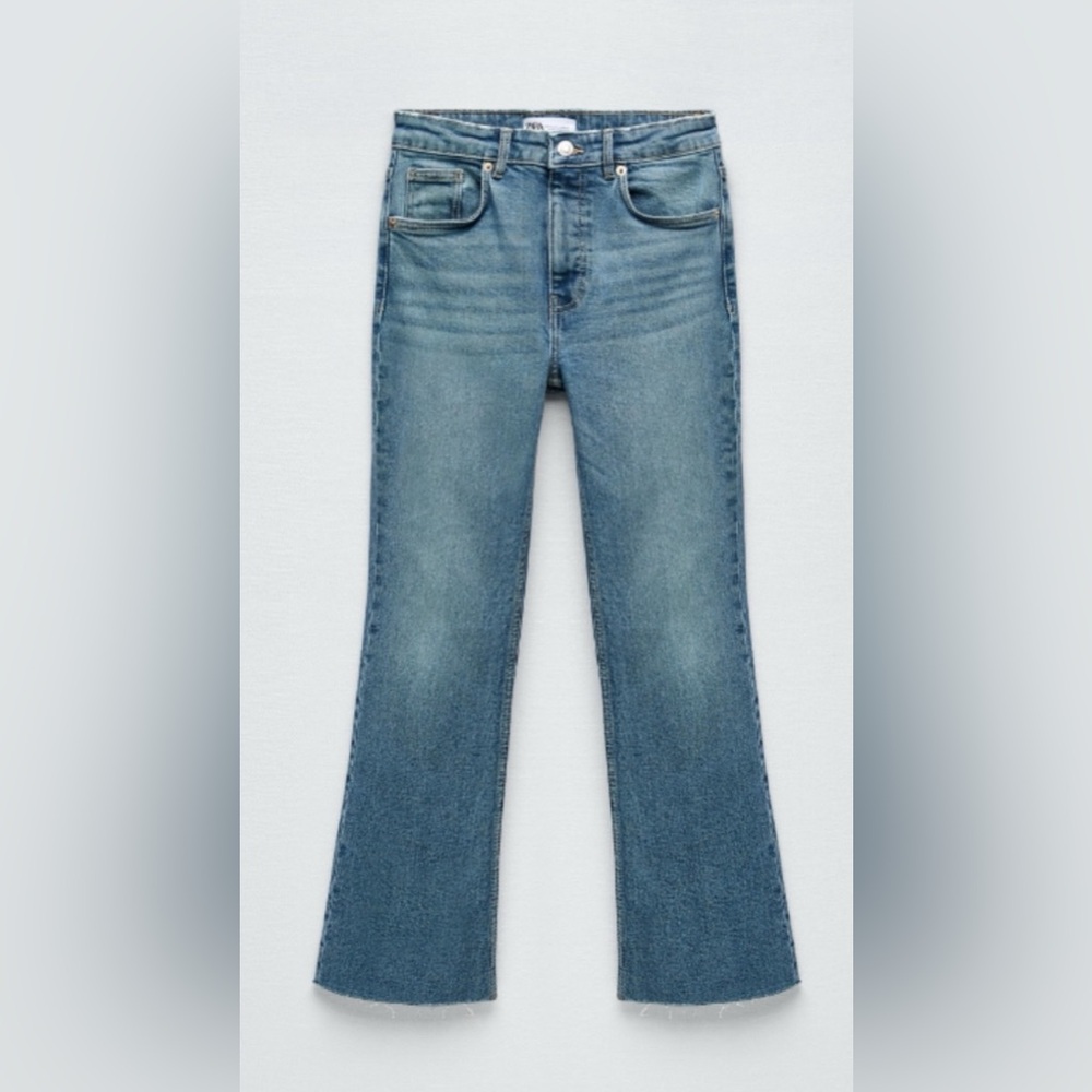 Zara Cropped Flare Jeans Size 6